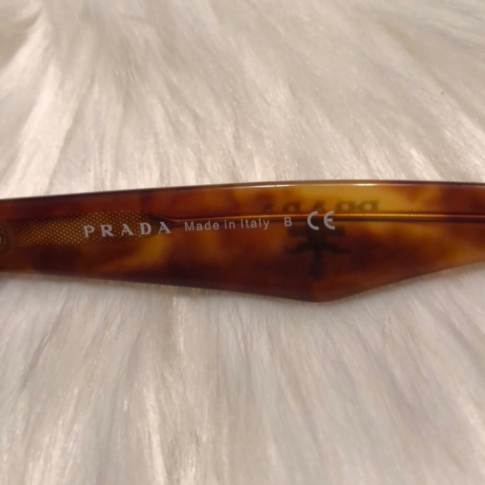 Prada Sunglasses - Picture 5 of 8